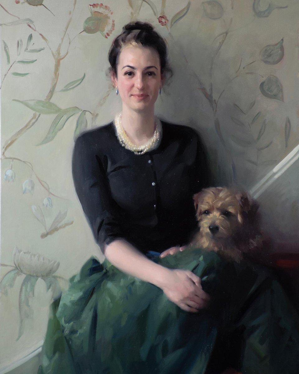 francesbellptg's tweet photo. Loved this recent portrait commission. Lovely clients and such fun to paint. #oilpainting #portrait #portraiture #commisdionedart https://t.co/fT09iU2REb