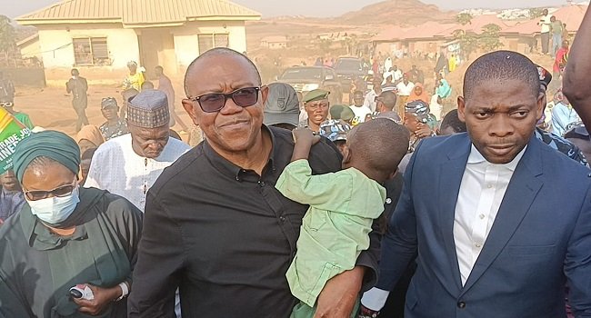 politicalplugNG's tweet photo. HE Peter Obi at the IDP Camp in Wassa FCT earlier today.
Had no idea ABUJA had IDP camps. APC has really destroyed this country 💔💔💔😩 https://t.co/Tkh3BmnTLp