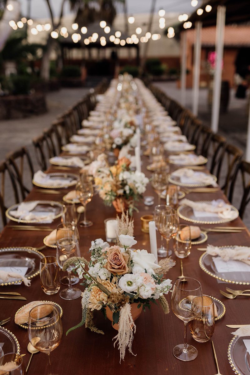 A table for 62 guests 
Loved styling  this pretty rustic long banquete table. Gold mixed with terrecota tones & natural wood lookd super pretty 

licandroweddings.com 

#licandroweddings #tenerife #weddingplanner #weddingphotography #wedding #weddingtable #destinationwedding
