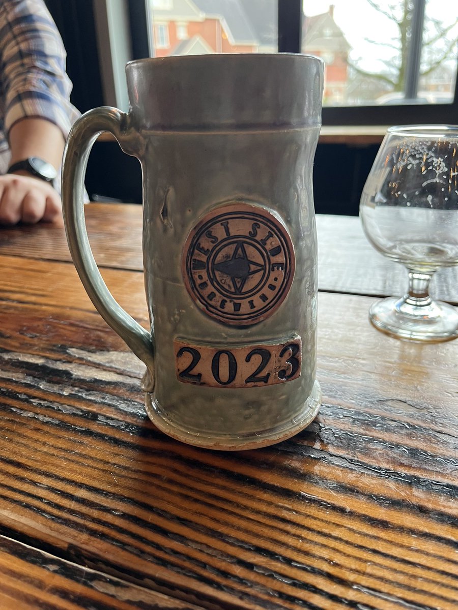 ktFraz's tweet photo. @WestSideBrewing Love my 2023 mug! https://t.co/Cv1JW6gXxR