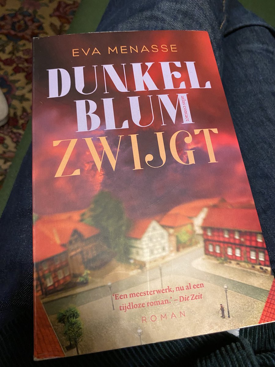 Uit! Wat een geweldig boek. Alle toebedeelde lof is wat mij betreft zeer terecht…