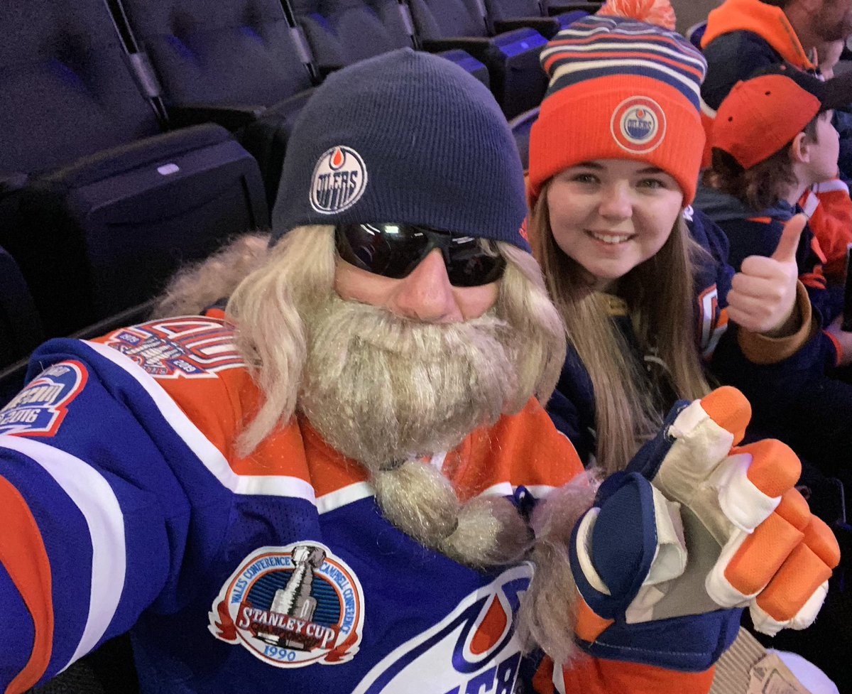 RantsReg's tweet photo. Happy New Year Everyone!!
Whatever ya do..Do it with Kindness in Mind.
#CollectConnor
@UpperDeckHockey
@EdmontonOilers
@SNKenReid @AleeshaFPV
@jazzyt559 @nntersigni @2003nicko @OilersCardsGuy @OyledUp @Oilersgrl @VintageOilers @danvincent78
#LetsGoOilers https://t.co/FAElAaOPy9