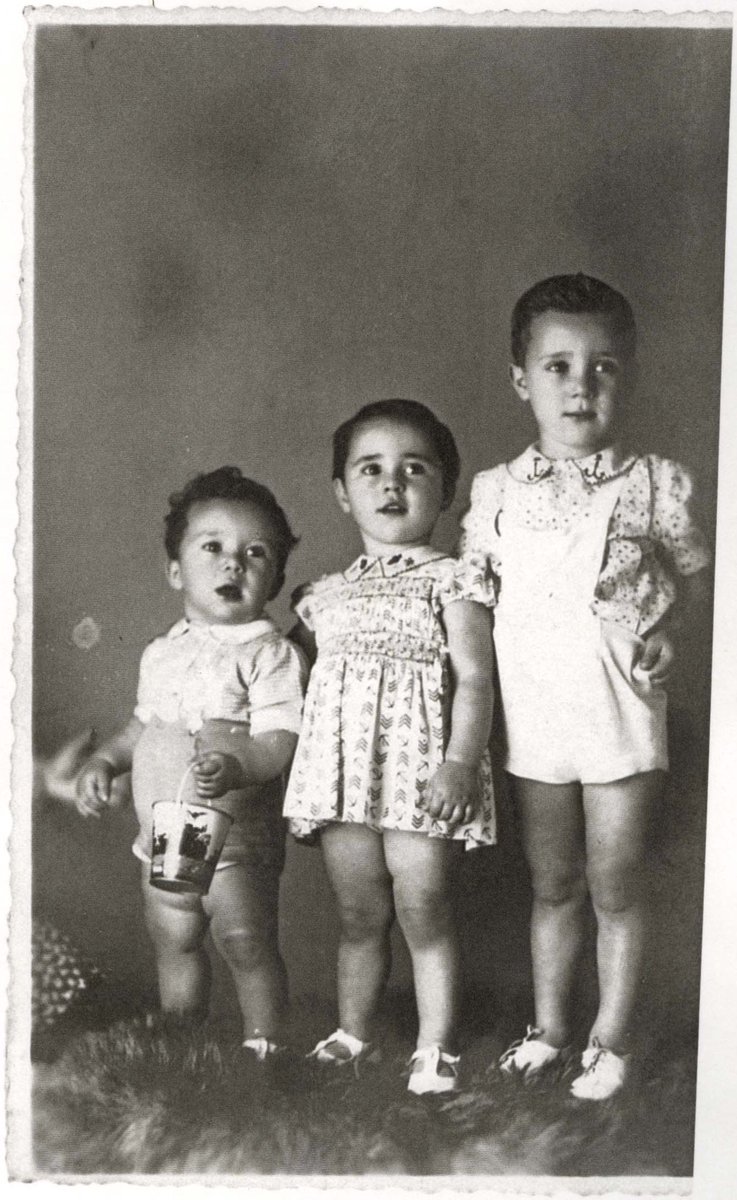 AuschwitzMuseum's tweet photo. 1 January 1940 | An Italian Jewish girl, Cesira Sonnino, was born in Rome (in the middle). 

On 23 October 1943, she was murdered in a gas chamber at #Auschwitz II-Birkenau. She was killed together with her brothers: Mario (left) and Sandro (right). https://t.co/ErNSCX49II