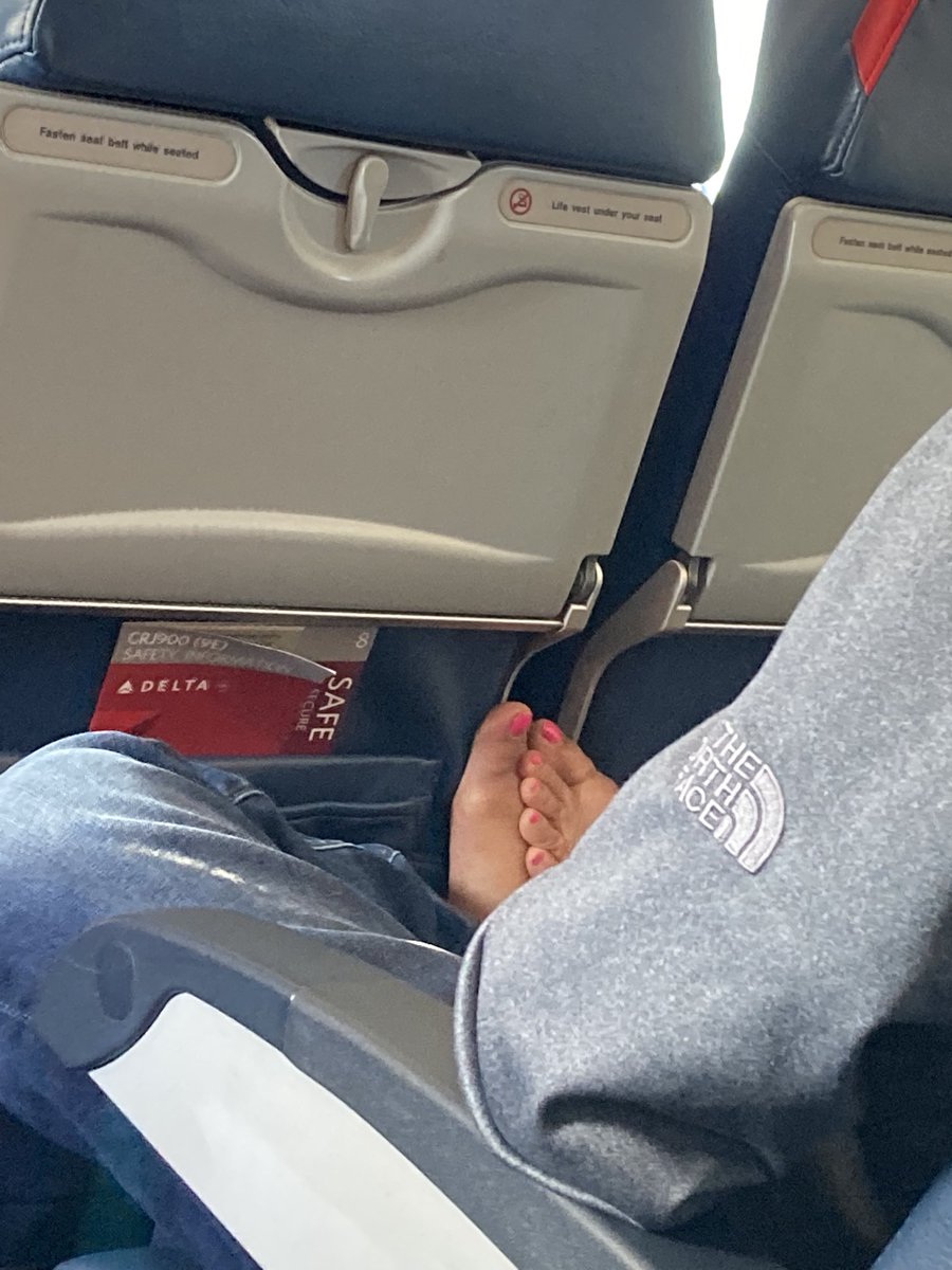 Mara Reinstein on Twitter "I find the barefeetonairplane thing