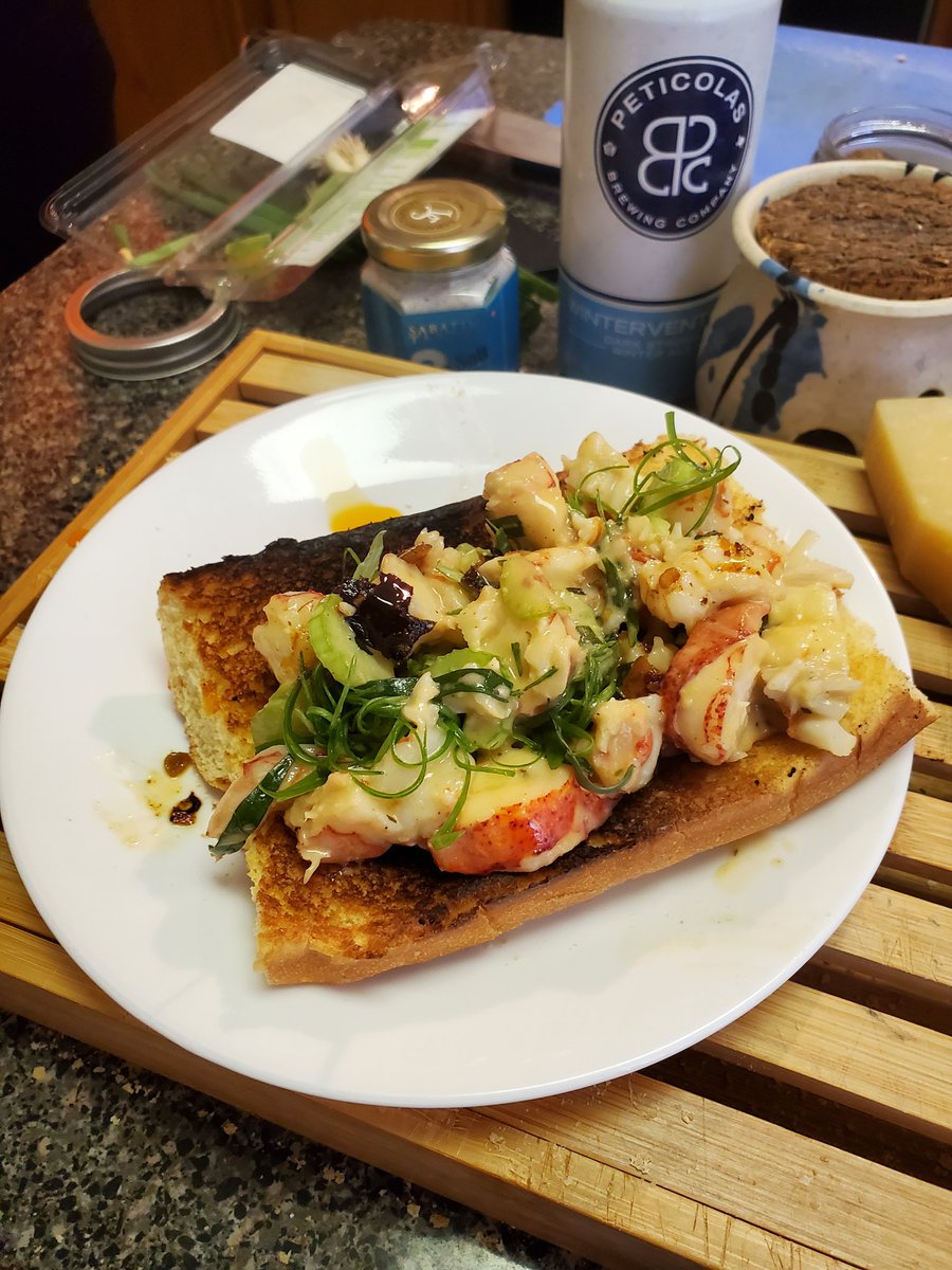 eugesounds's tweet photo. On the New Year's Day menu: gnocchi, mushroom toast, wagu, &amp; lobster roll. OMG I need a walk &amp; a nap! #chefdad https://t.co/t8uvpO0MyO