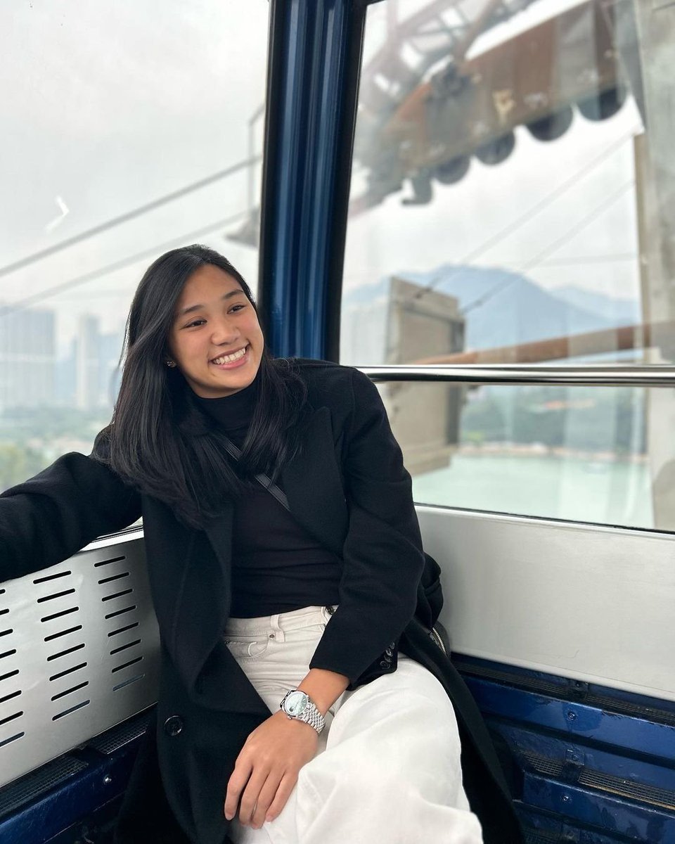Beadelforlyf's tweet photo. Bea is spoiling us with her recent IG posts. 😍 We're not complaining 🤗 thank you, B! 

- with the people her love ❤️ 1/ https://t.co/TXSEXmLio0