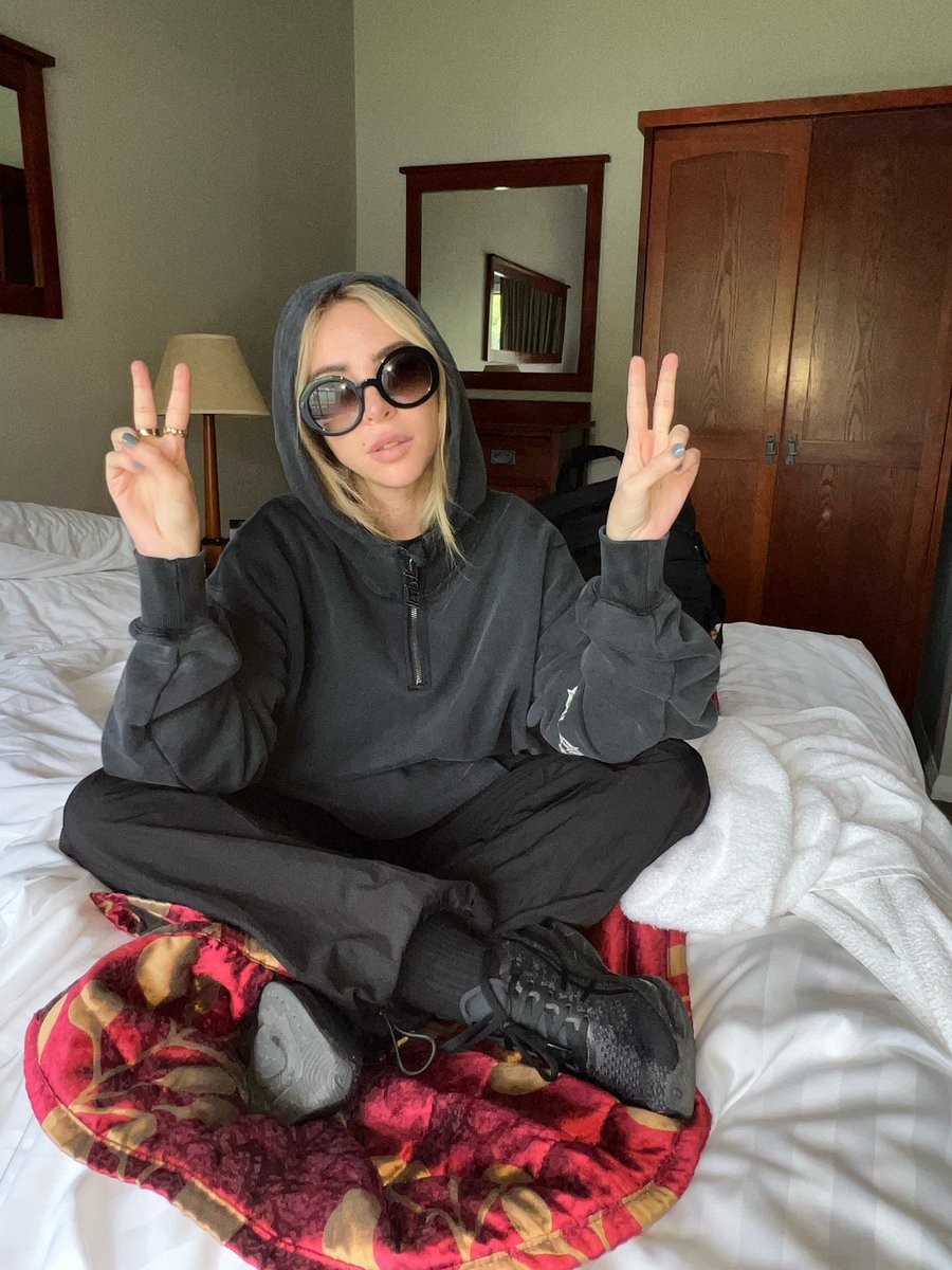 Todays mood is no one talk to me :)