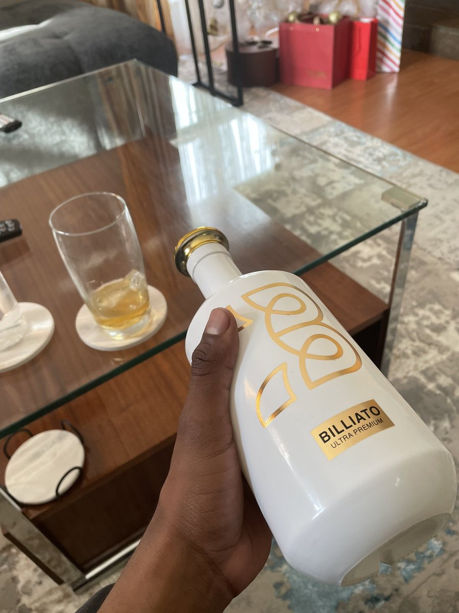 tjayuniversal's tweet photo. @casspernyovest Don Billato a taste of wealth https://t.co/U8KsE4OmUL