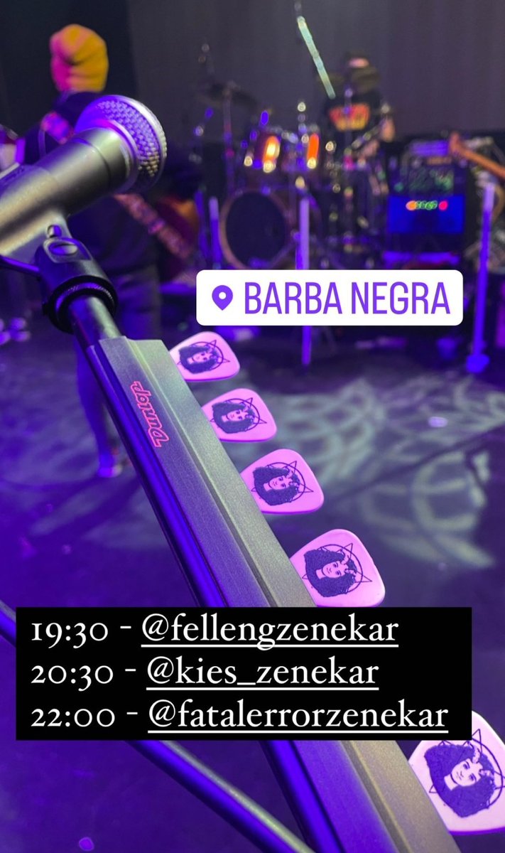 Kextekercs's tweet photo. 2022 minden szempontból egy jó év volt, pláne Fatal Error viszonylatban. 9 koncert, 2 komplett fesztivál, rengeteg közös élmény a srácokkal, sőt még pengetőre is került a grafikám.
Köszönöm!❤️🤘 https://t.co/5y90zVajhX