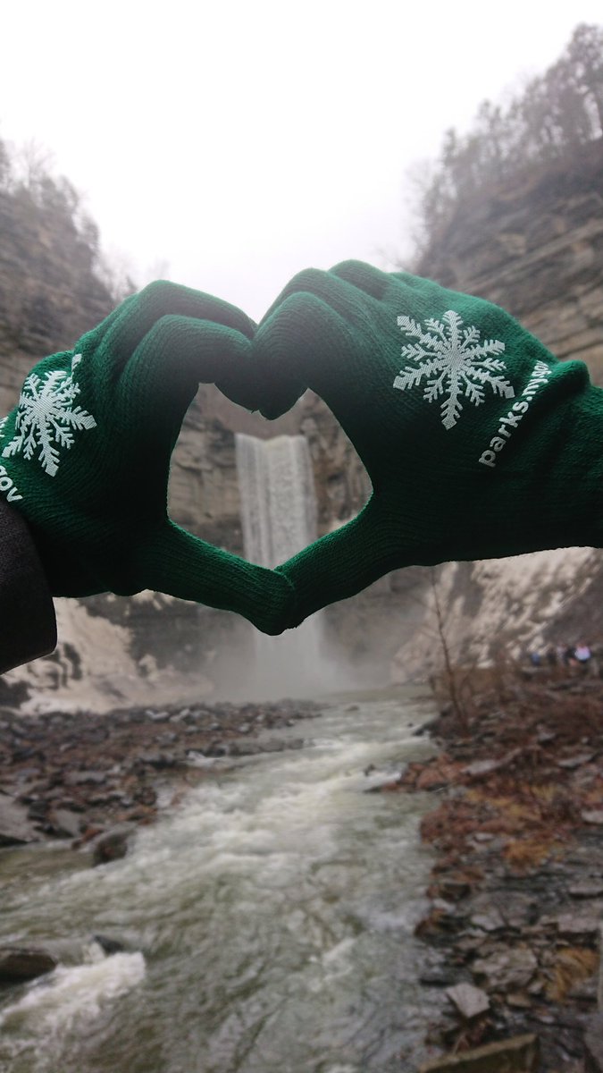 Happy New Year! Thank you @NYstateparks #TaughannockFalls #FirstDayHike