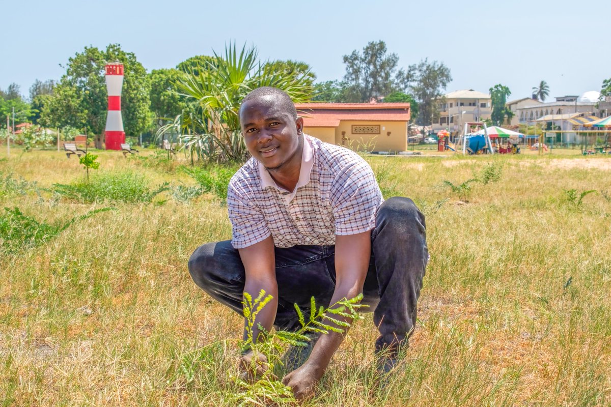 m_m_almas's tweet image. #ClimateCrisis 
If you want to make a change amidst the raging effects of Climate Change, first start with your personal character and attitude towards environmental conservation. Does it feel awkward or wrong to you to cut down a tree, to litter anyhow, to burn charcoal etc. ?
