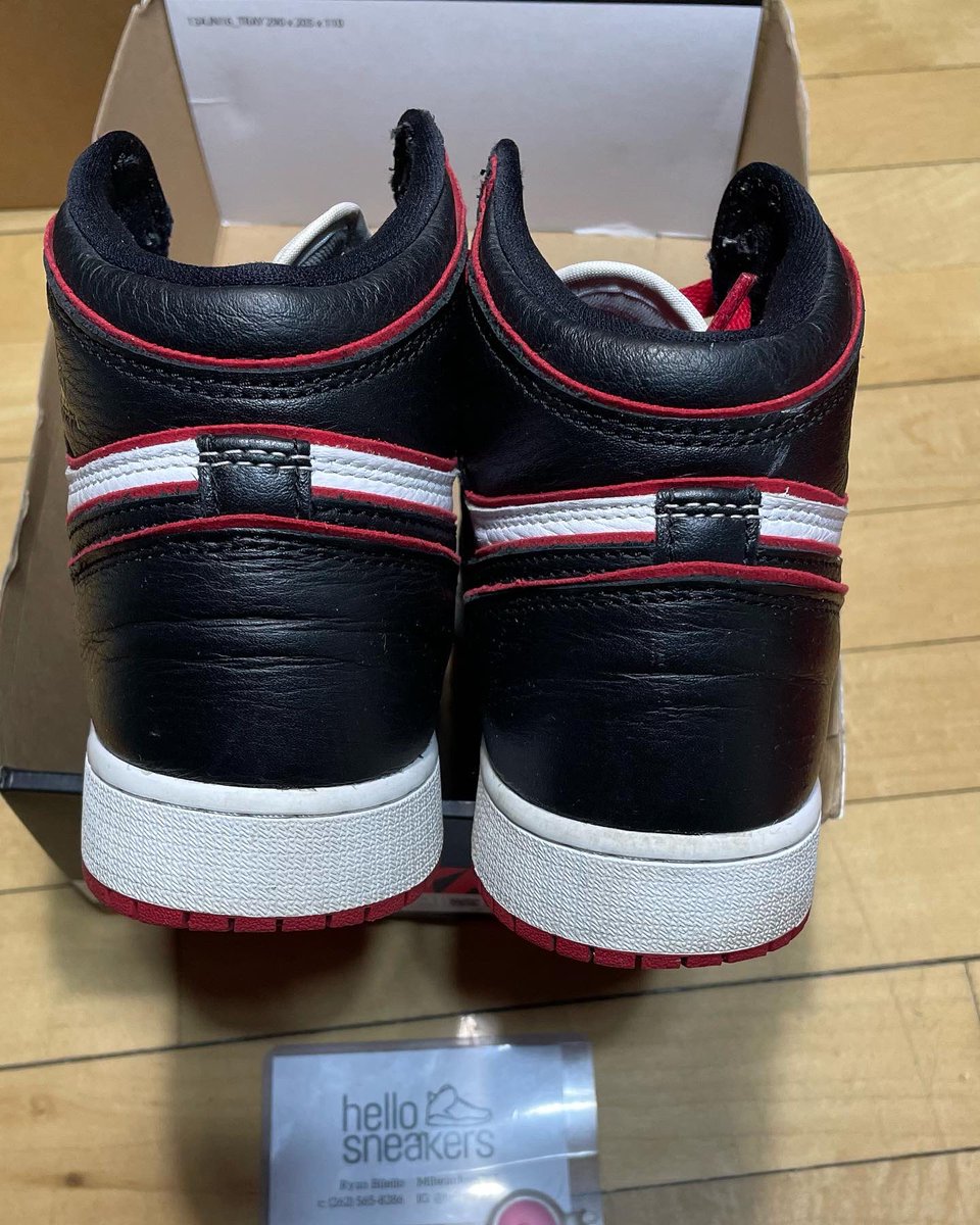 hellosneakerss's tweet photo. @SellKicksSunday @JessicaGourdine https://t.co/FNscEKVjlV