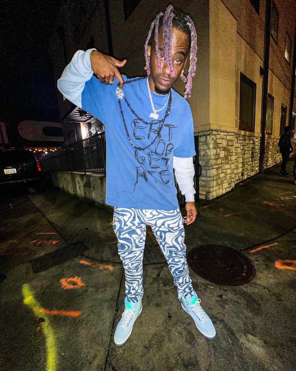 _pjtheking's tweet image. Chanel Pearl$ on My Neck Baby I Can’t  Catch No Feeling$ #EatOrGetAte