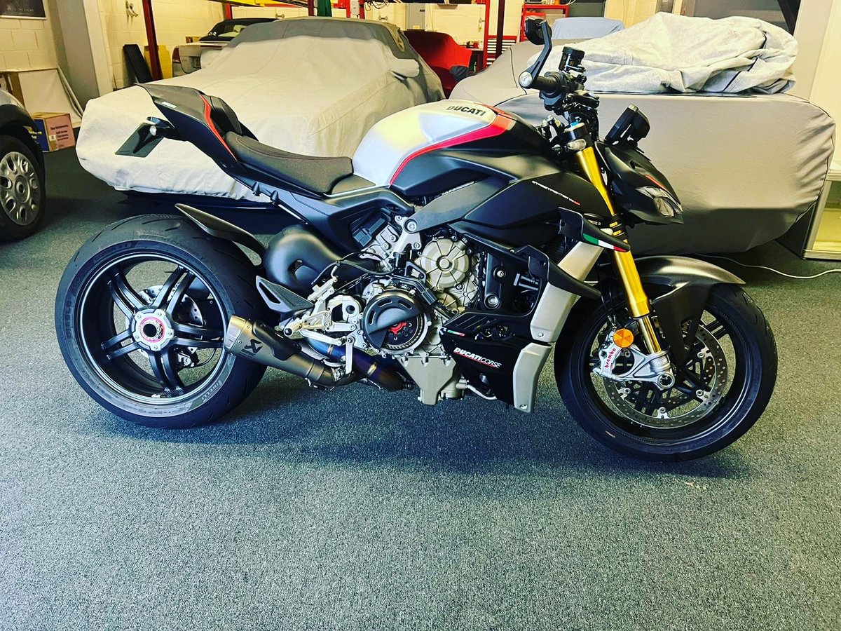 MoveMyBike's tweet photo. The team here at Move My Bike have so many 2022 highlights......🤩

✅️ The bikes that we transported 
✅️ The places that we visited 

But the best? 

✅️ The people that we have met, and have built relationships with!  😁

And onto 2023 we go! 🙌

#motorcycles #logistics https://t.co/XFQS4ZFhZk