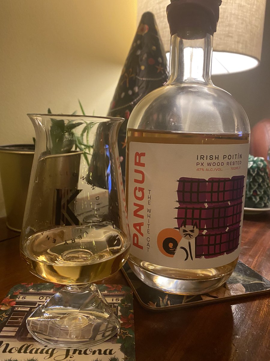sirdeco's tweet photo. This is verrry tasty!!! Cheers @KillowenWhiskey #pangur https://t.co/imhpsdsdvs