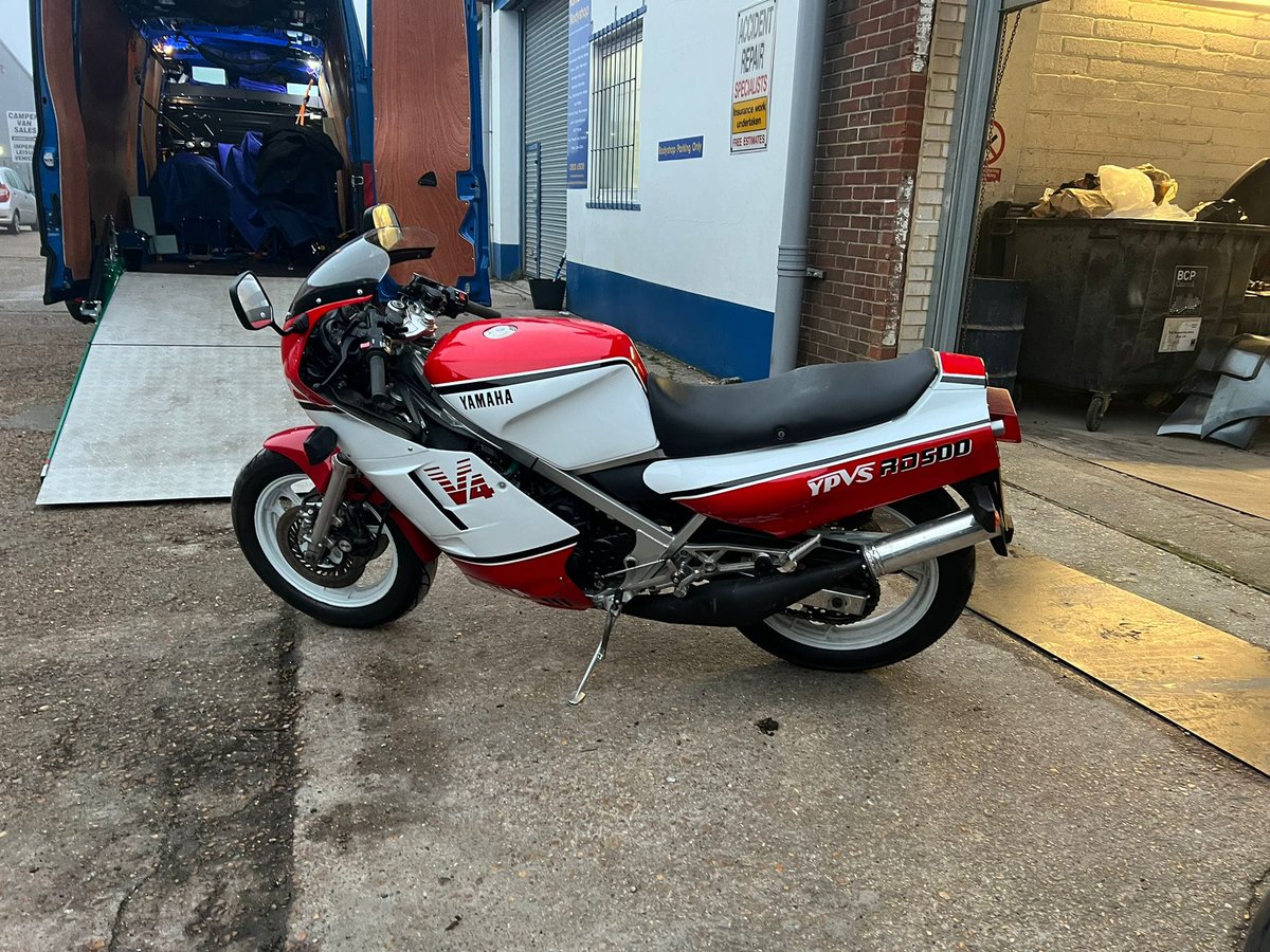 MoveMyBike's tweet photo. ✅️ Modern, properly equipped vehicles with zero signage
✅️ £200K Motorcycles In Transit Insurance
✅️ Trusted https://t.co/icLLJr20f8 website 🔒
✅️ 5 Star Rated 🌟🌟🌟🌟🌟
📧 Mail@movemybike.co.uk 
📞 01594 369151 
🖥  https://t.co/OQhdd4IdM0 https://t.co/shNo9ub6Al