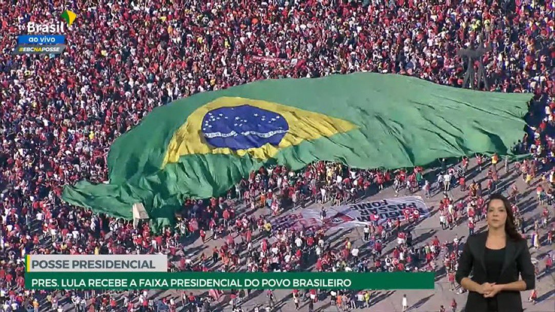 LuziaRa50411157's tweet photo. @Observar_ #LulaPresidenteDoBrasil1️⃣3️⃣ 
#LulaEoBrasilSubindoARampa 
#LulaPresidente https://t.co/aYwvWi4nVO