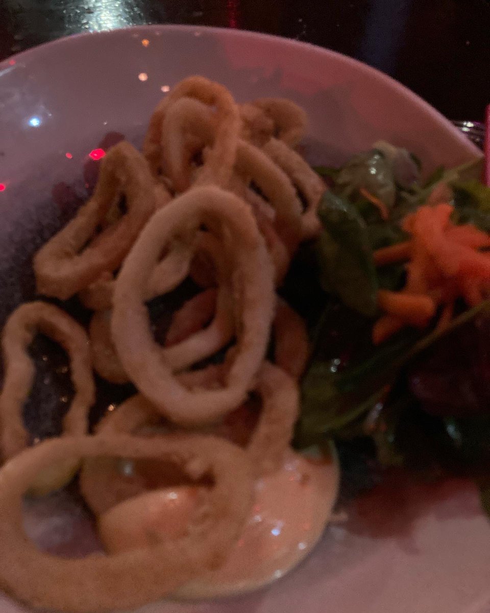 cake_dame's tweet photo. Trip to Kilkenny this evening .
Bite to eat #Calamari
A wee tipple #Non-Alcoholic Rhubarb Sour.
Jazz Music #TheLeftBank https://t.co/VtmAEG4ZnQ