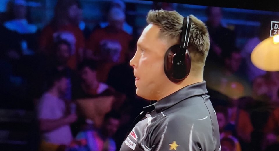 fanboxxed's tweet photo. What are the voices saying now? #DartsWM https://t.co/dI2nzGzd7o