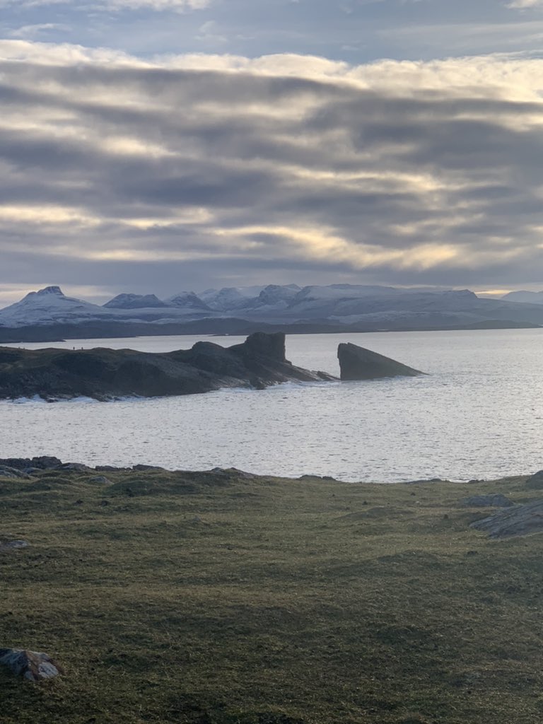 MackayWendywoo's tweet photo. Beautiful north west, best place to recharge and be grateful!😍 #assynt #clachtoll #achmelvich #suilven #canisp #stacpollaidh #scotland https://t.co/mz1Zm3h5Hp