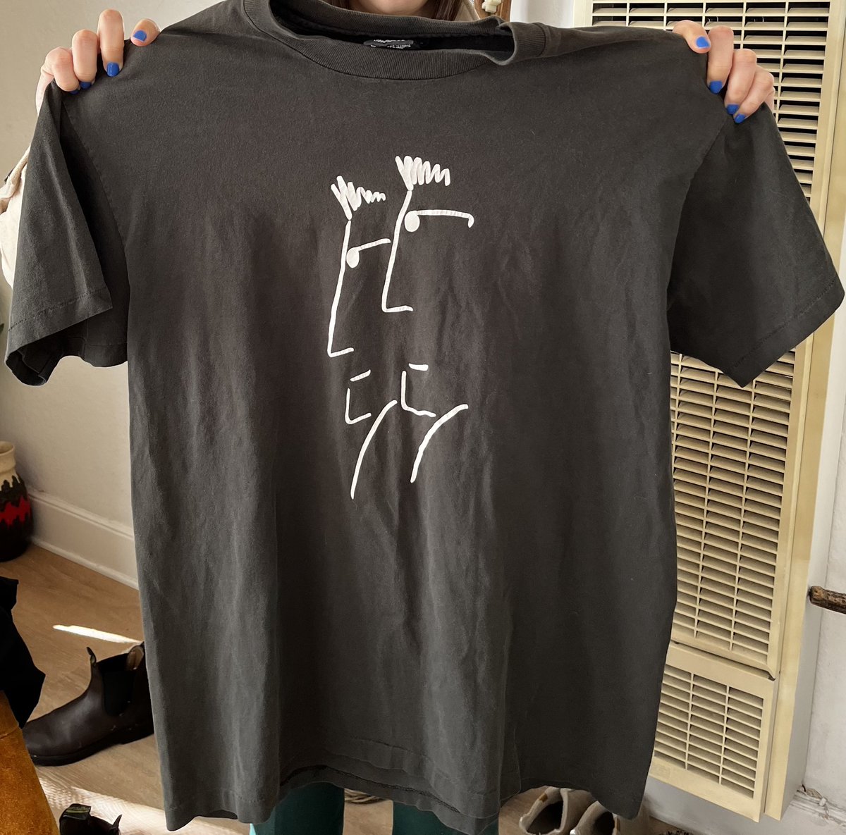 annnnn_nnnnnna's tweet photo. 2023 off to an incredible start: found this original gem for $40 at our local flea market https://t.co/a6k0RTBMgM