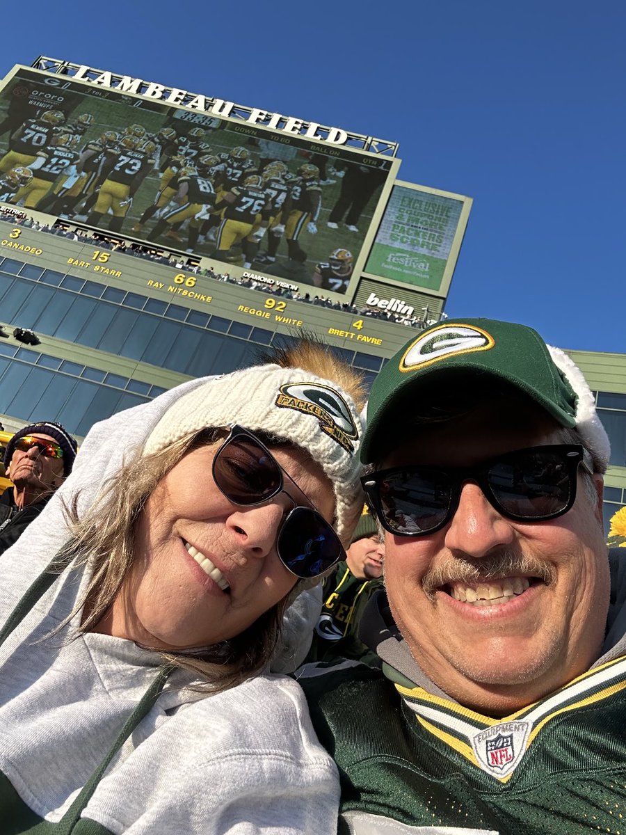 rf45man's tweet photo. #getloudlambeau https://t.co/mSPRcSYrUH