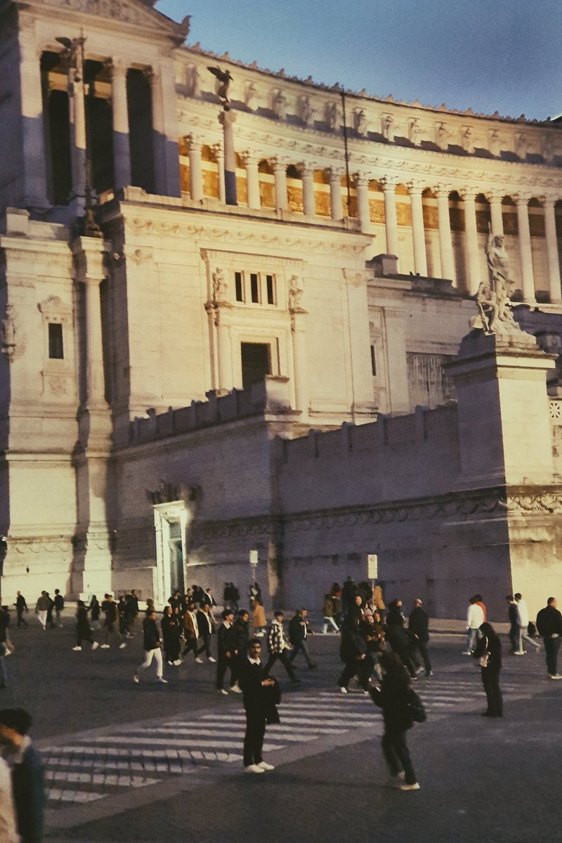 0_msa123's tweet photo. SPQR https://t.co/zkScHFhHr8