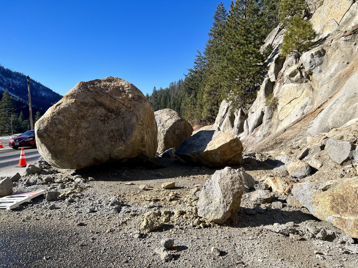 CaltransDist3's tweet photo. Several large boulders fell onto Highway 50 just east of Kyburz during the storm last night. Fortunately no vehicles were hit and we can maintain one lane open in each direction. The boulders will need to be exploded by our team. ⁦@CaltransHQ⁩ ⁦@CHPPlacerville⁩ https://t.co/ZKT0xAwHeQ