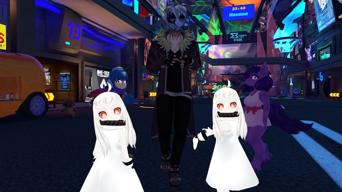 THE NEW YEARS BASH WAS SO GOOD LAST NIGHT