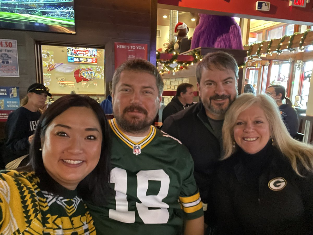 ThineyVang's tweet photo. Go Pack Go from Monks in Sun Prairie, WI. #gopackgo💚💛 #packers #packerland #packerfans #wisconsinsports https://t.co/ONuqUl5tLQ