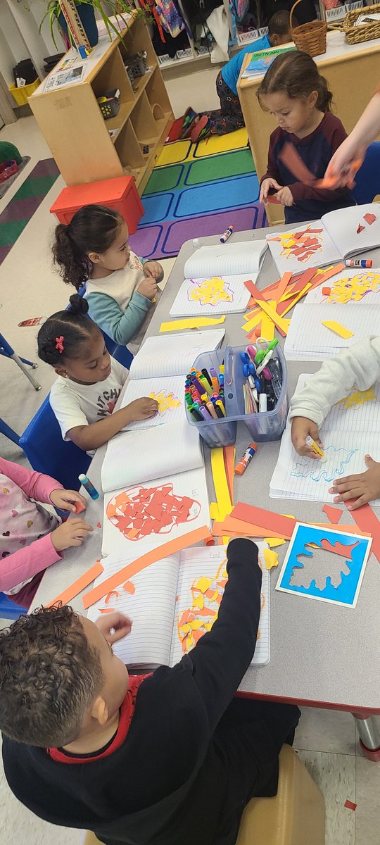 Ripping paper increases muscle memory and strengthens the muscles in preparation for writing! Fine motor journals for the win! @pocketofpreschool #basdproud #prekallday #marvineprek