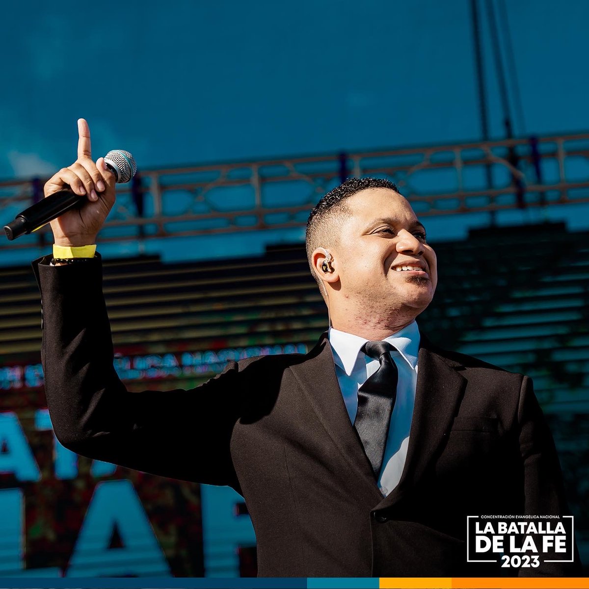 LaBatalladeFe's tweet photo. ¡Yo no temeré, la promesa de Dios es fiel!
#LaBatallaDeLaFe #CEN2023 #EstadioOlimpico #Avivanos https://t.co/tUndZJ09do
