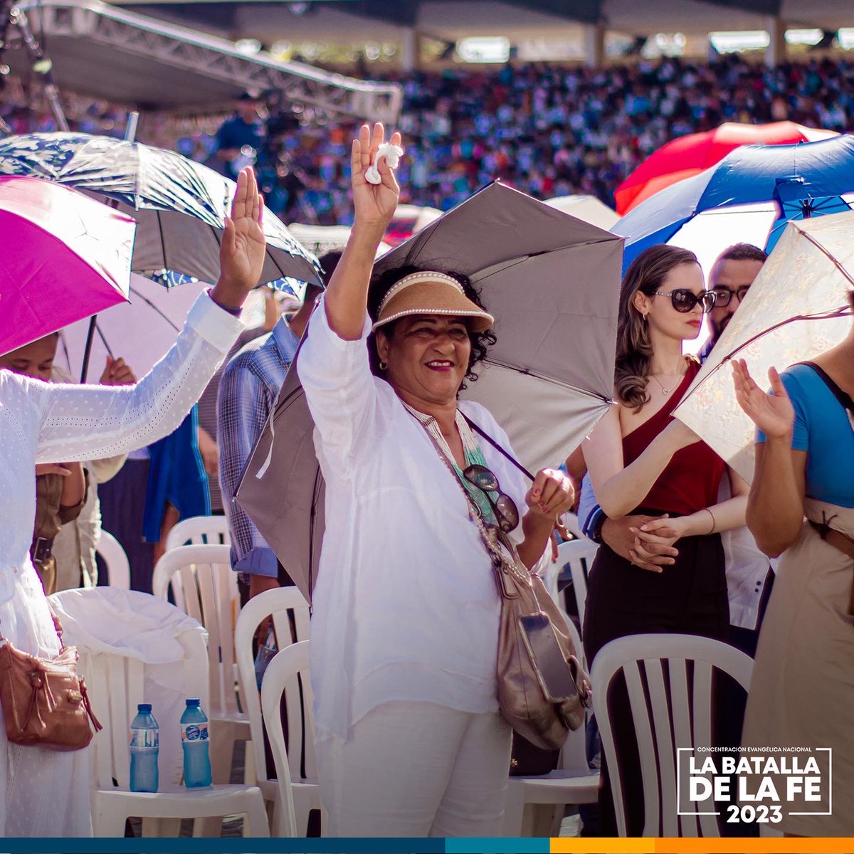 LaBatalladeFe's tweet photo. ¡Yo no temeré, la promesa de Dios es fiel!
#LaBatallaDeLaFe #CEN2023 #EstadioOlimpico #Avivanos https://t.co/tUndZJ09do