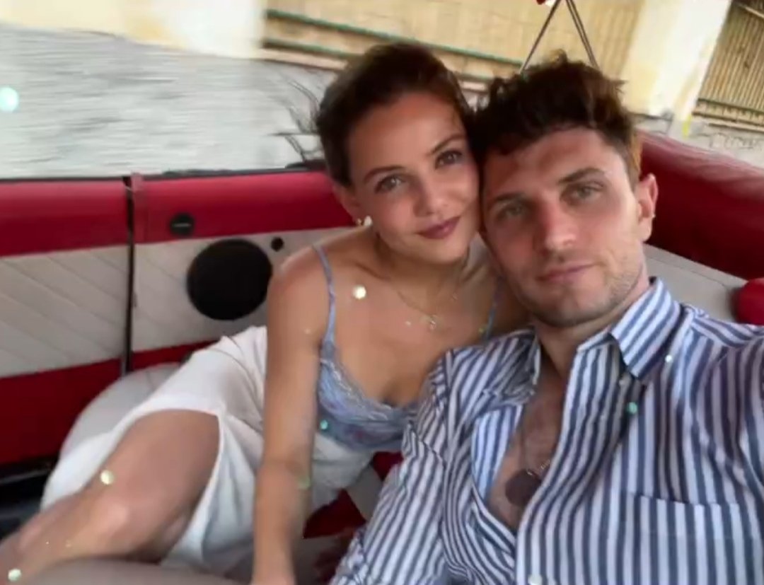 Conielle_'s tweet photo. How cute is it that Danielle in her 2022 recap chose basically just pics with Colin? Conielle all over the world 😭❤️
I love them so much, i really hope they will always be as happy as they are now (and have been in the last 5 years) 💘 https://t.co/5TZBQaiYxO