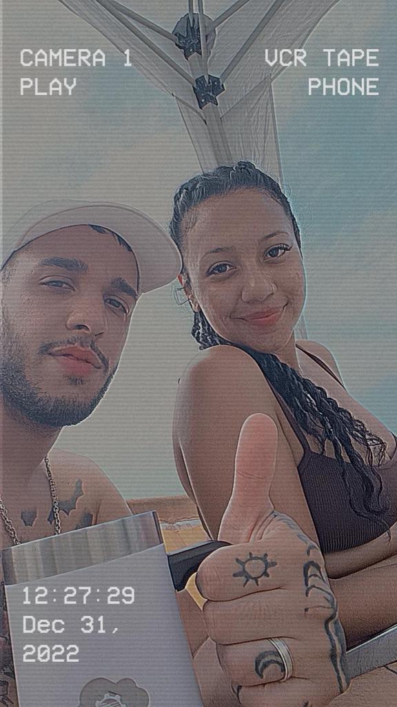 Dsboladao's tweet photo. Feliz ano novo ✨ https://t.co/vsFN6T2c3a