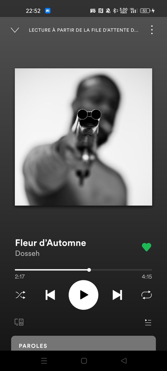 reivax29's tweet photo. Alors je pèse mes mots, en terme de paroles, d'émotions transmises etc, c'est la plus belle chanson que j'ai pu entendre de ma vie. Une pure masterclass, c'est sublime. Je la trouve symboliquement plus forte que "Habitué" de ce même poète qu'est @DossehLaFamine, merci et force ❤️ https://t.co/hxJGnLCl6C