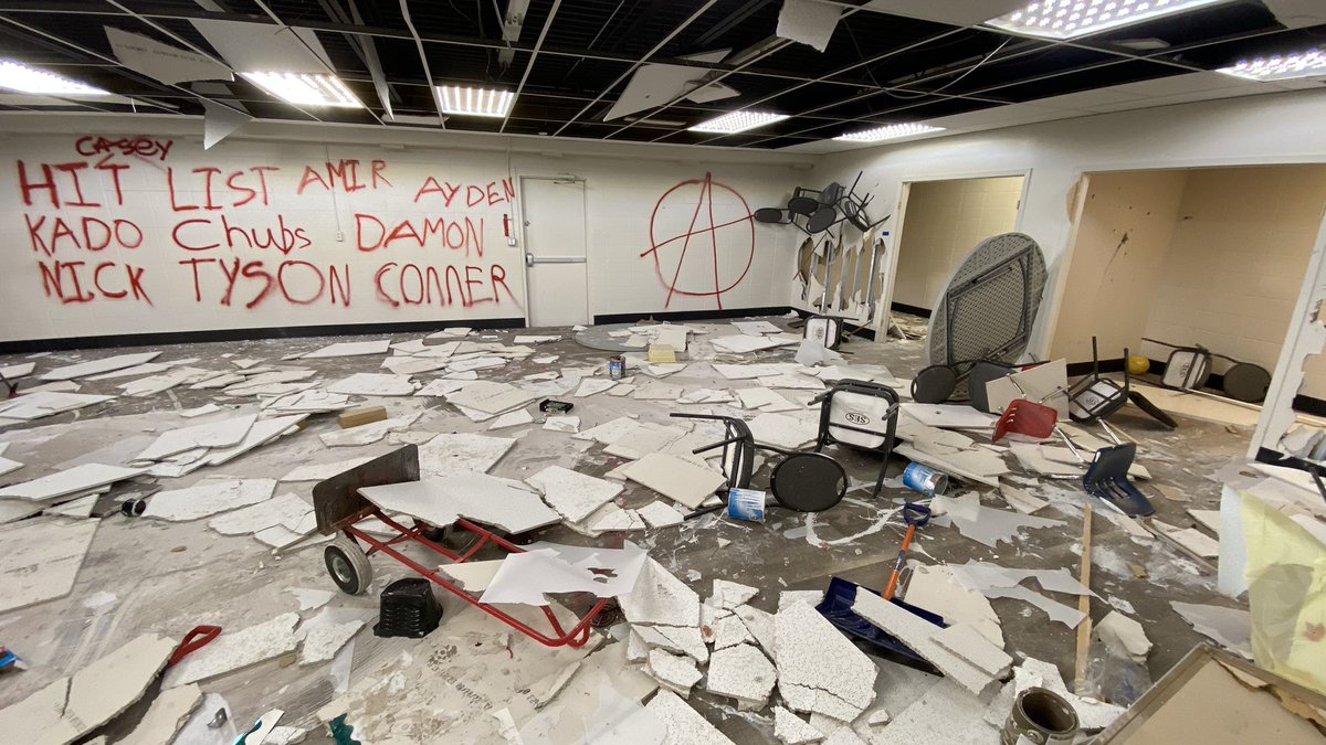 GlobalBeck's tweet photo. After a vandalism in October and subsequent repairs being just finished this past week, the Riverbend Community League hall reopening is put on pause after another break-in Saturday morning. #yeg @GlobalEdmonton https://t.co/MjRdzgTn9g