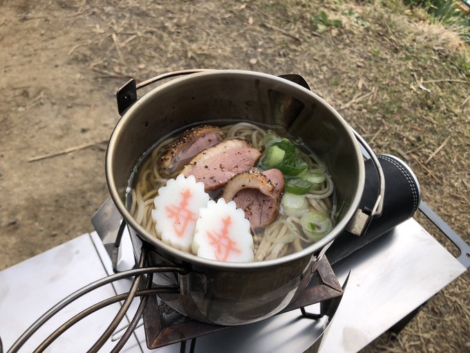 お昼の年明け蕎麦になります 
