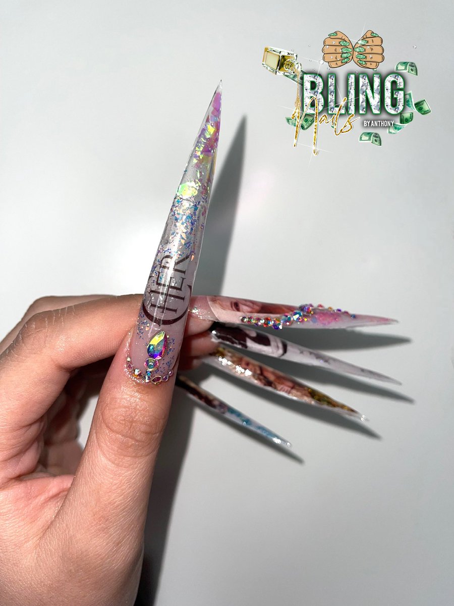 Anthonybluex's tweet photo. @cher happy new year hope you have the best 2023! 
My highlight of the year was creating nails inspired by you! Hopefully one day you see them. My idol, my inspiration 💕 https://t.co/4SukF5sfn4