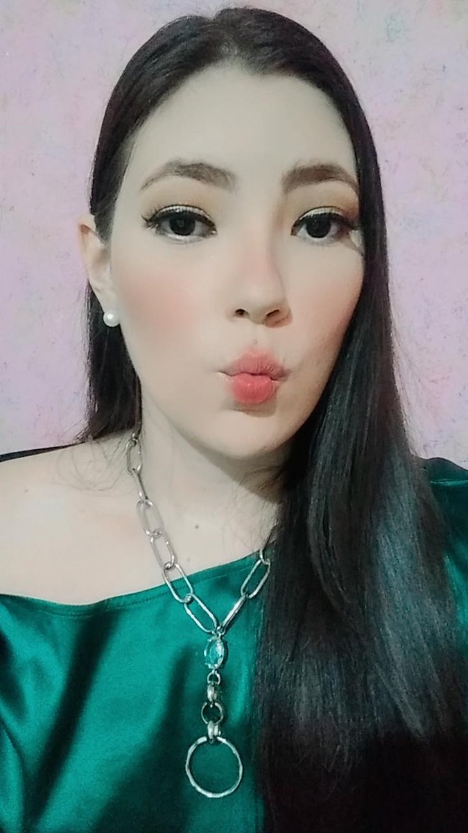 Astrid05J's tweet photo. ❤🍾🥂2023🥂🍾❤

Muy feliz🥰 https://t.co/PFjSFrHA0U