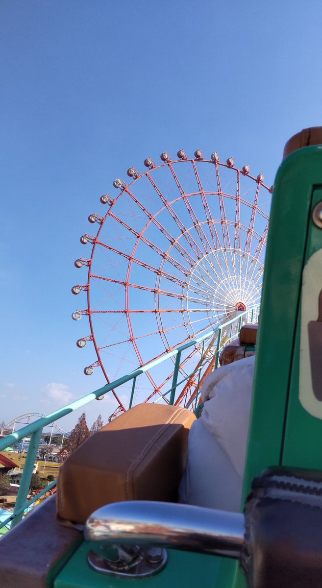 baum170713ai's tweet photo. 去年、果たせなかった絶叫系に乗る目標を早速実行中✨
#三井グリーンランド https://t.co/YbctetoTem