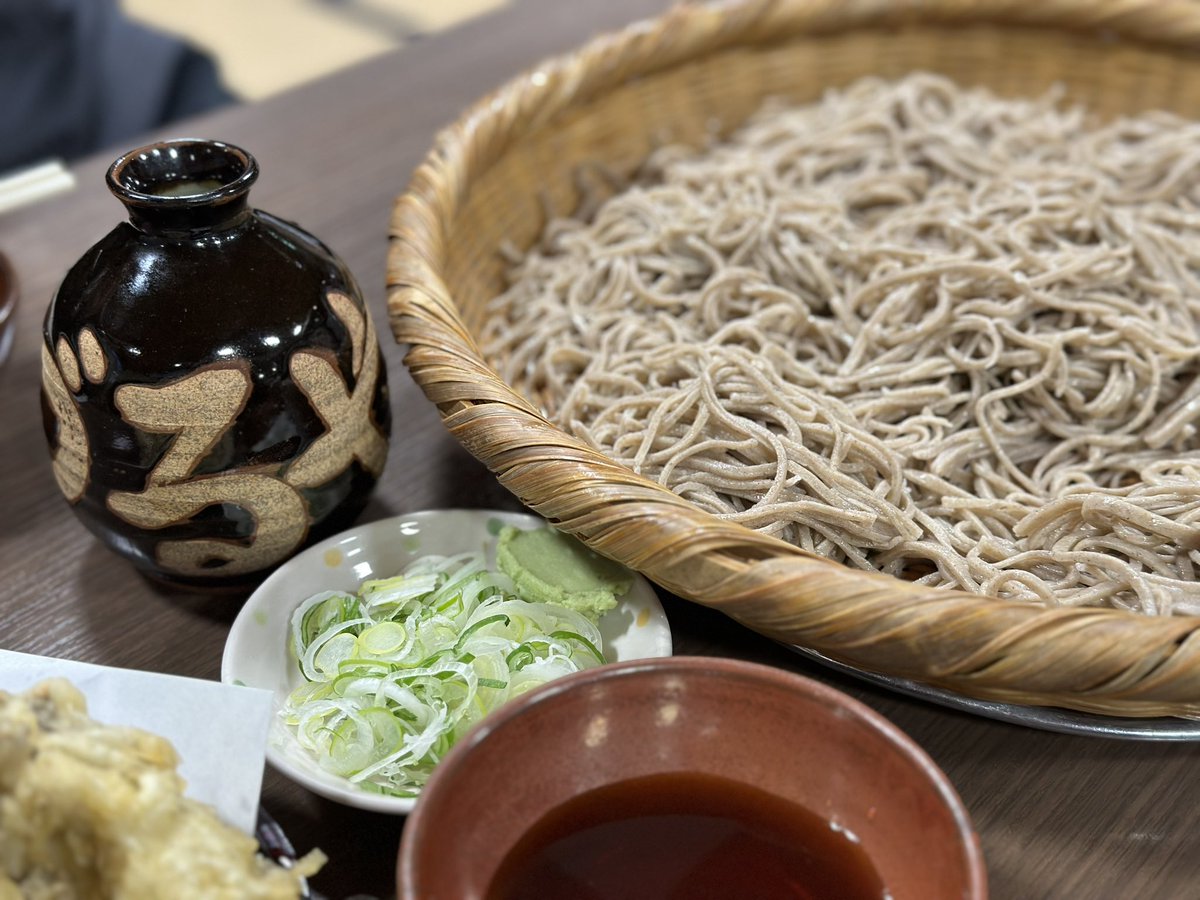 kaoish's tweet photo. 何故か毎年、年明けにお蕎麦を食べにきています☺️ https://t.co/AHNAynj6sH