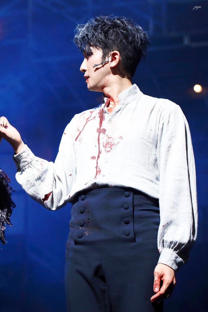 221217 스위니토드 커튼콜
스위니토드 #강필석

💈🪒🩸