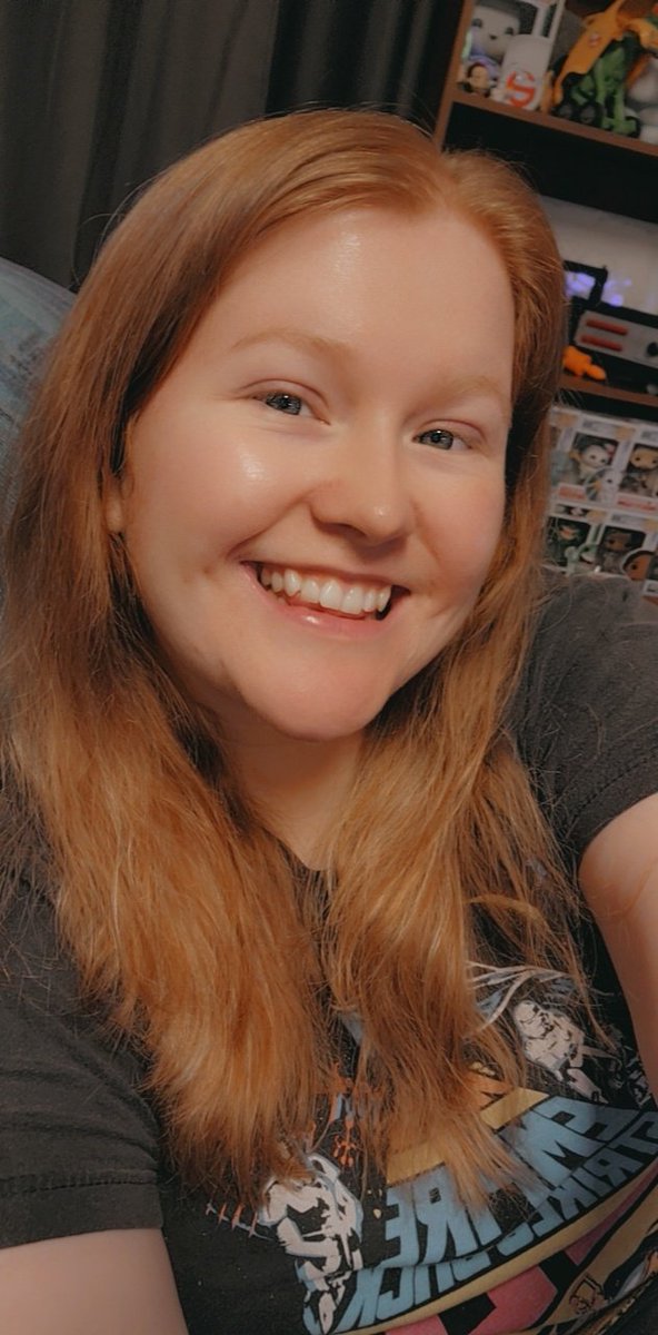 Miss_Aprilz's tweet photo. Been feeling bad all week and been sick and I'm finally starting to feel a bit better so here's my smiley no makeup face. 😊 https://t.co/LscfXQDqU2