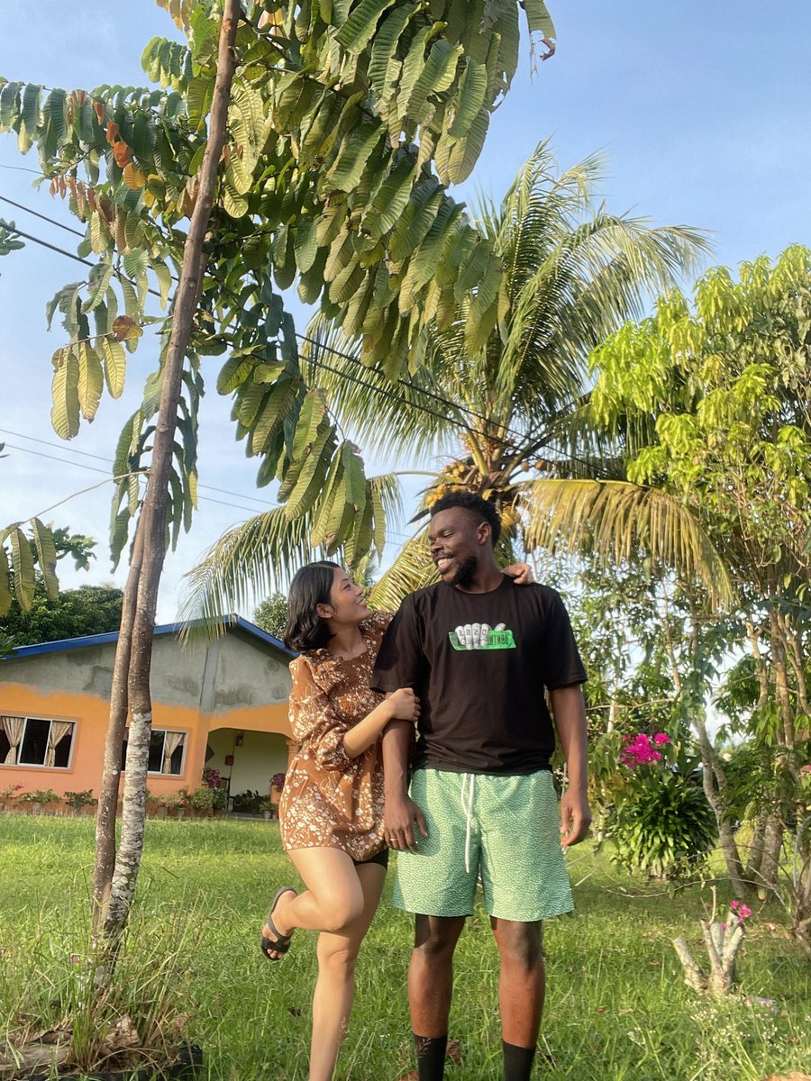 Luggya3's tweet photo. Let’s celebrate this New Year rejoicing all the wonderful moments we spent with each other and together. Happy New Year der wife👨🏿❤️❤️ https://t.co/IiEijee1qu