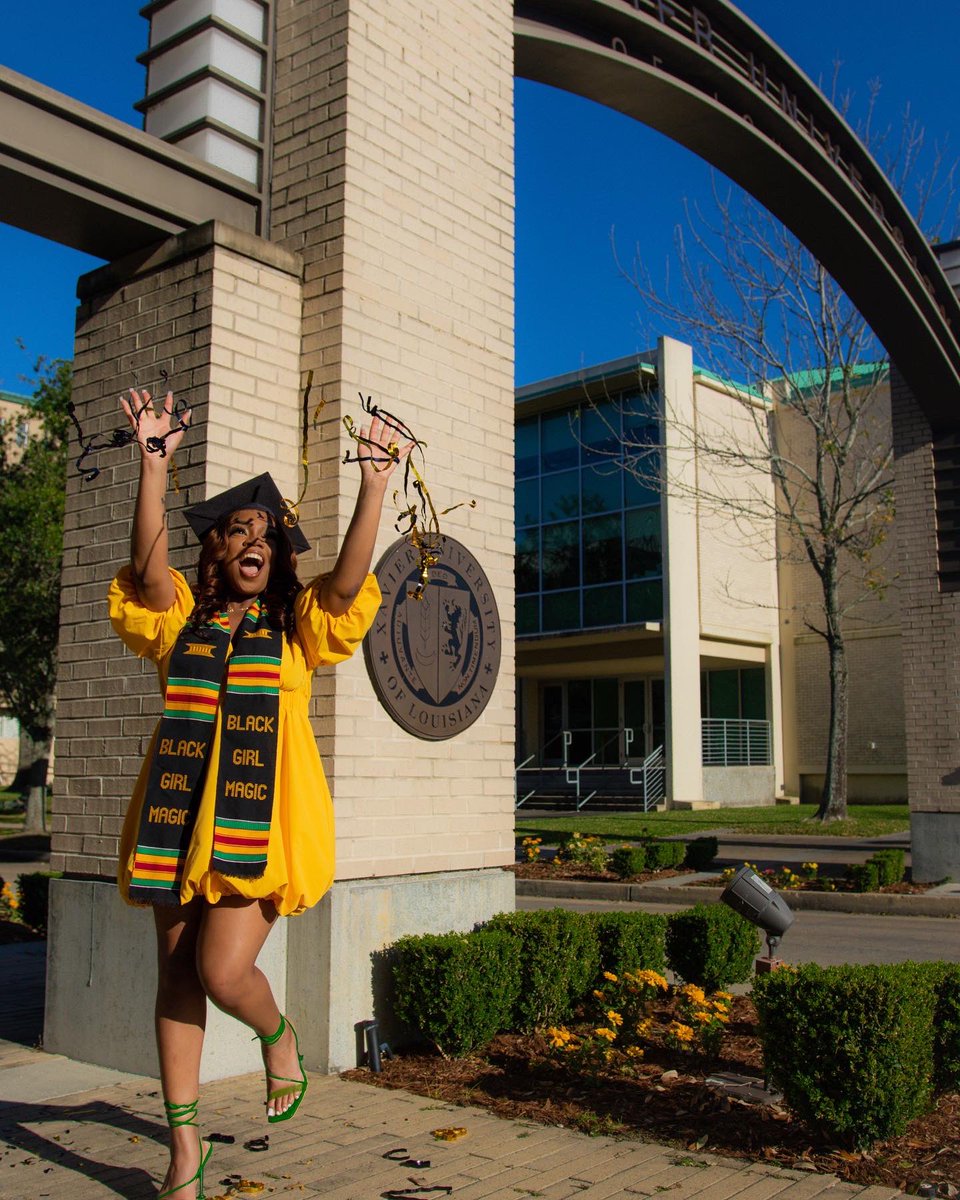 heylilken's tweet photo. New year, big grad 👩🏽‍🎓! Proud to say I have officially graduated from Xavier University of Louisiana with a Bachelor of Science in Biology Pre-Medicine and Chemistry minor. This journey was not easy, but I came out on top🥳. #xulaalumna #xula2022 https://t.co/XLL1XKzogS