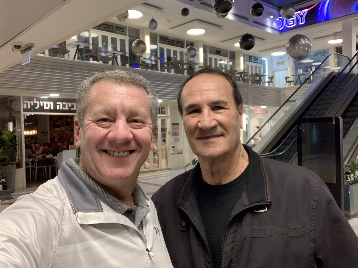 rubin_eric's tweet photo. I finally got to meet Israel’s Goodwill Ambassador & basketball legend #TalBrody What an inspirational & wonderful person. I feel blessed that I get to learn from a legend and work with him on sports advocacy. @Jumpshot8 https://t.co/BmVtviTY9i