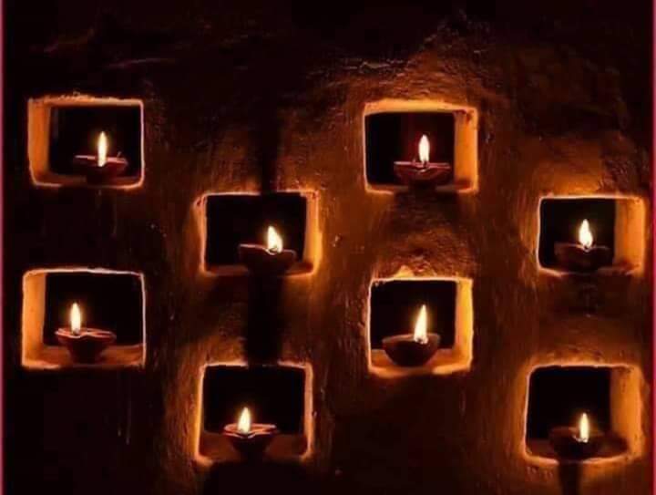 CazroWeb3's tweet photo. ہاتھ میں ہاتھ لیے پھرتے ہیں
 ہم تجھے ساتھ لیے پھرتے ہیں،
 باندھ کر ایک دیے کی لو میں
 ہجر کی رات لیے پھرتے ہیں،
 مرنے والوں کو کہاں دفن کیا
 ہم انھیں ساتھ لیے پھرتے ہیں

مبشر سعید https://t.co/WERa5ufW5h