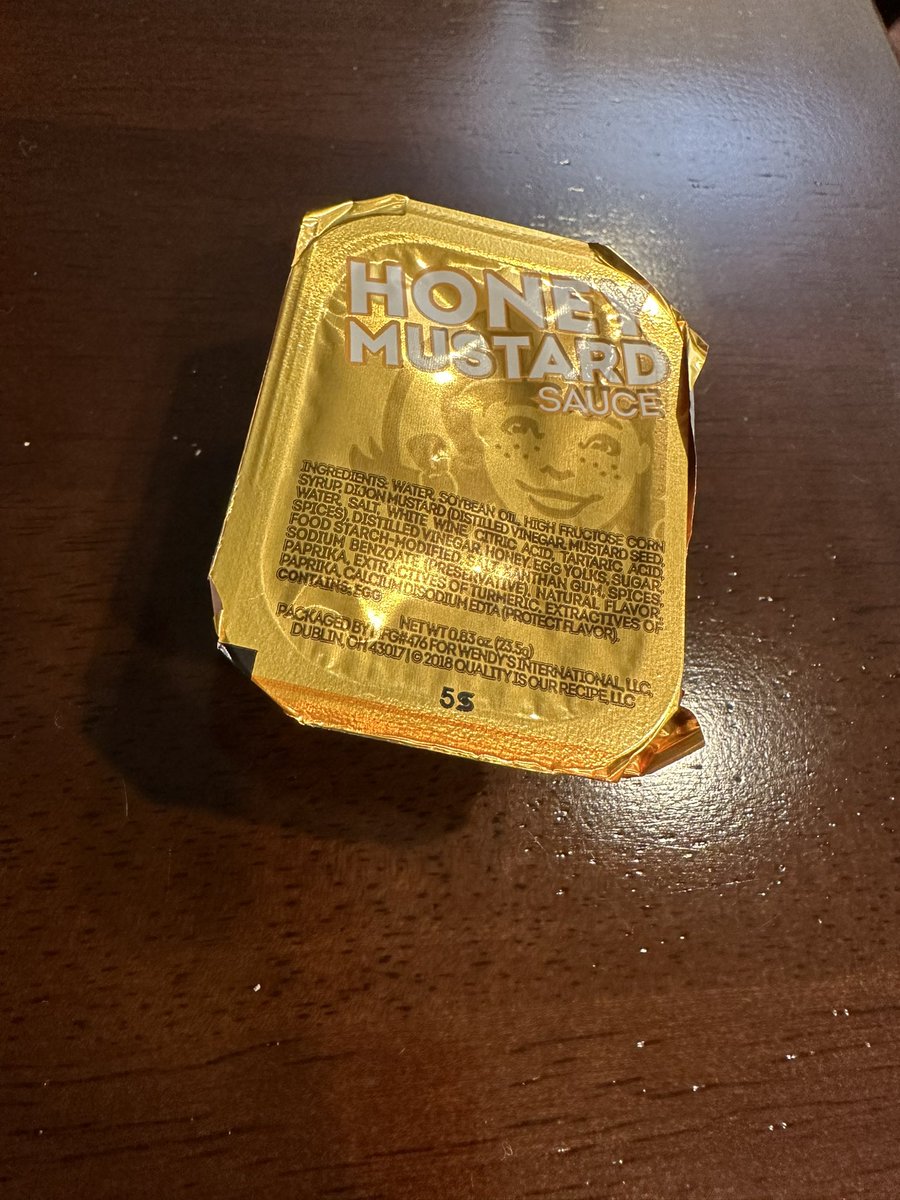 JoeDi_'s tweet photo. Day 1: Wendy’s (@Wendys)
Color: 6/10
Smell: 5/10
Consistency: 8/10
Taste: 7/10
Overall score: 26/40
Notes: everyone knows I am a huge fan of Wendy’s, but I tried to avoid applying any bias as I was enjoying the best value in fast food this evening (The 4 for $4). https://t.co/Xn05SZP0AH