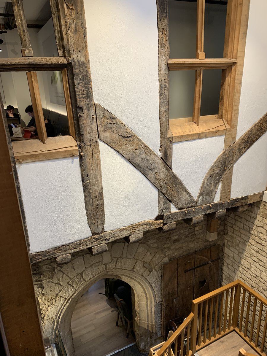 𝑬𝒎𝒂𝒏𝒖𝒆𝒍𝒂 𝑽𝒂𝒊 tweet media